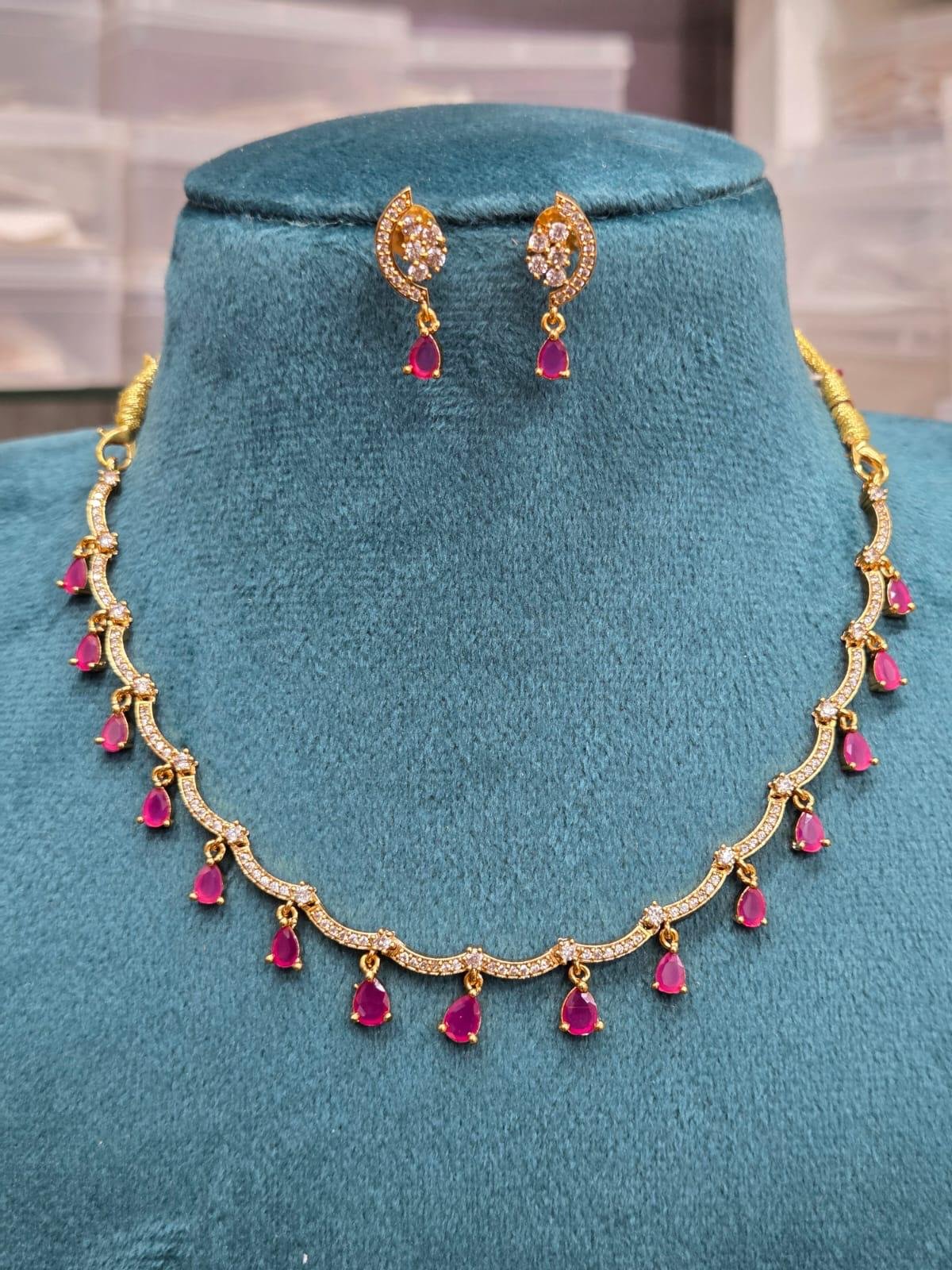 ad stone ruby colour necklace ad stone ruby colour necklace